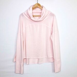 Free people with a free pink cowl Neck lightweight Sweater